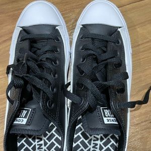 Brand new converse sneaker unisex
